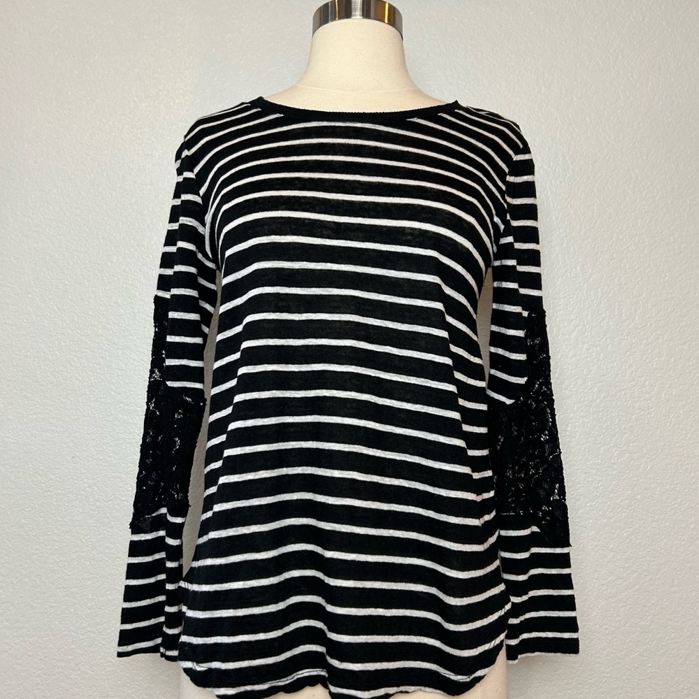 Zara Top Tee 100% Linen Women's Size M Black White Striped Long Sleeve With Lace
